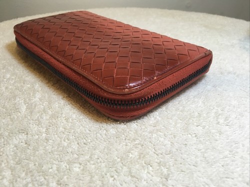 Bottega Veneta 'Intrecciato' Woven Leather Zippy Wallet in Orange/Red Ombre - Picture 13 of 17