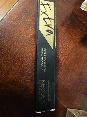 NIB NEOGEN DERMALOGY Extra Volume Curl Metal Mascara Black 0.13oz Full Size