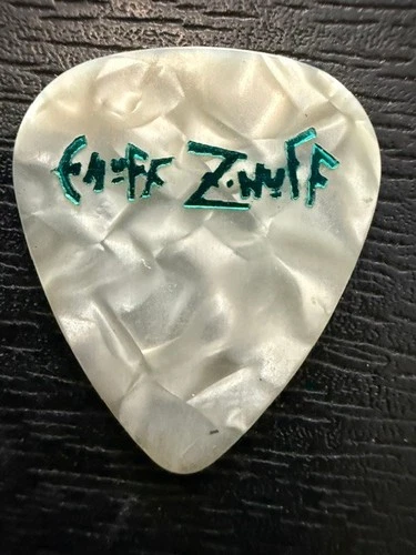 ENUFF ZNUFF    /  ONE SIDED /  TOUR  GUITAR PICK