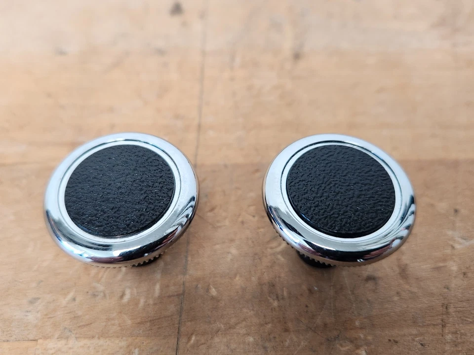 Buick Riviera 1968 1969 radio perillas exteriores par OEM GM cromo negro Foto 2 de 4