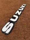 [Import duties included] Suzuki Emblem Classic White Used Car Badge U-Shape Dirt