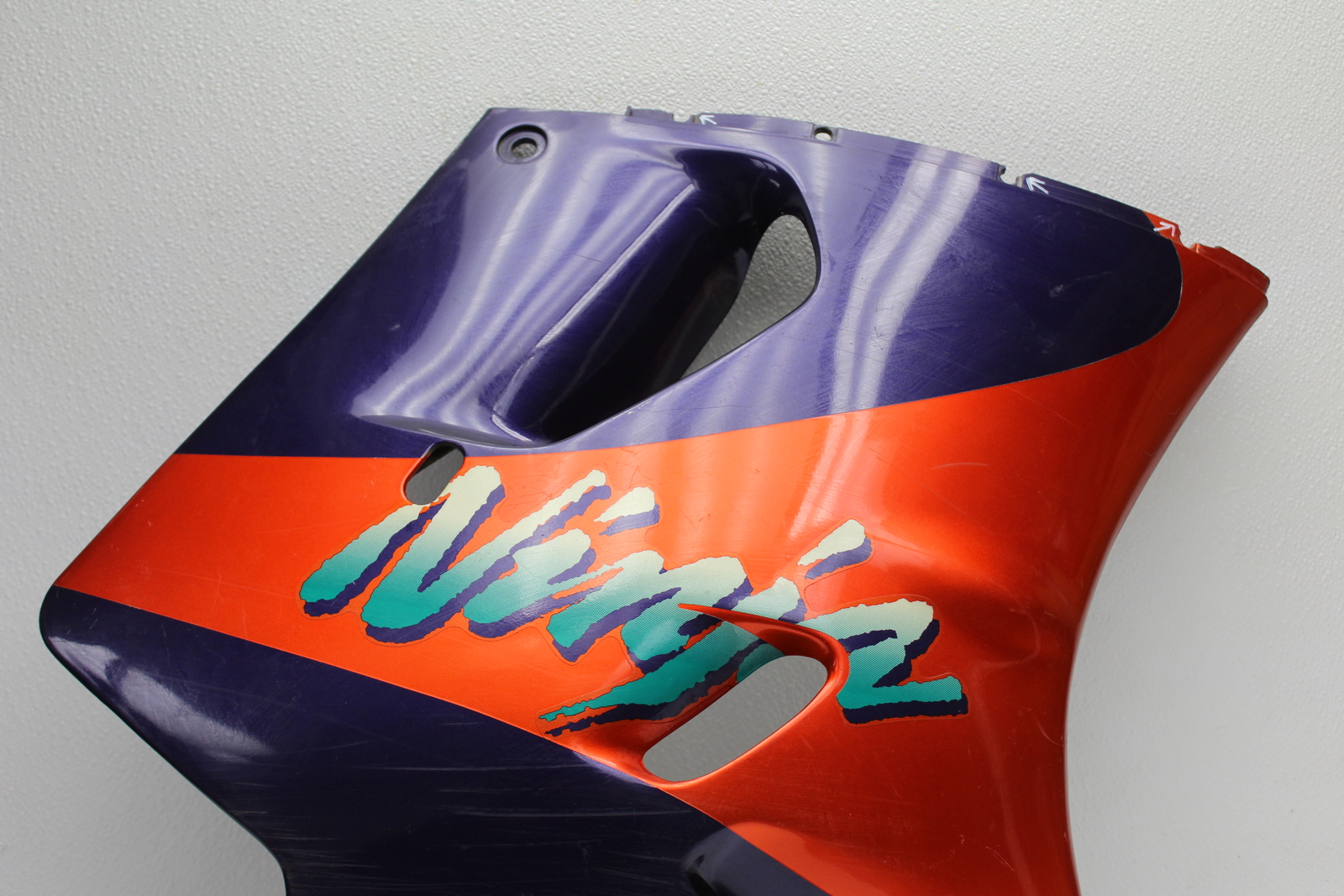 1994 KAWASAKI NINJA ZX11 ZX1100 RIGHT SIDE COVER FAIRING COWL PANEL