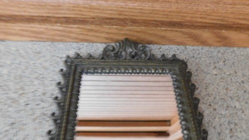 25-638 Vintage Ornamental Ornated Italy Scrolled Hanging Mirror 5" x 7" Brass - Picture 4 of 7
