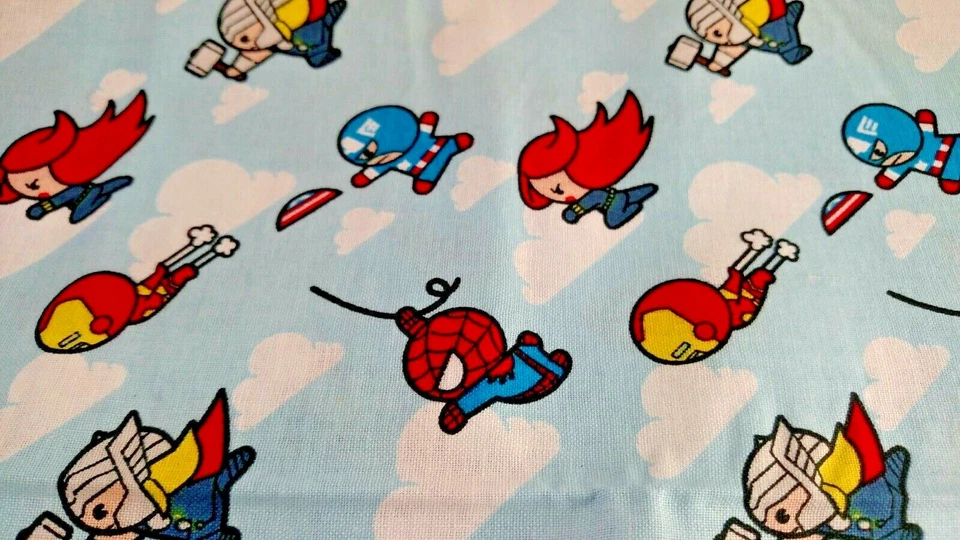 Daring Kawaii Avengers Marvel Comics Fat Quarter 100 % tela de algodón 22" x 18" FQ Foto 2 de 2