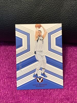 2) 2022-23 PANINI CHRONICLES NBA PANINI XR LUKA DONCIC #300 BLUE