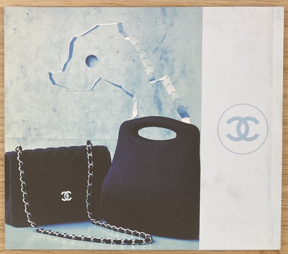 CHANEL - ⑤CHANELシャネル1997-1998秋冬ブックレット＆CHANEL雑誌２冊 CHANEL 1997 - 1998 AUTUMN WINTER HARDCOVER CATALOGUE KAREN