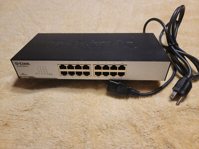 D-link model DSS-16+/RE 16 port Fast Ethernet Switch 