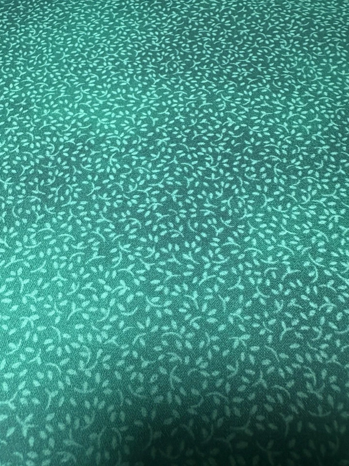 Hermosa impresión de cazador de hojas lanzadas 4 yardas $12 Foto 2 de 3