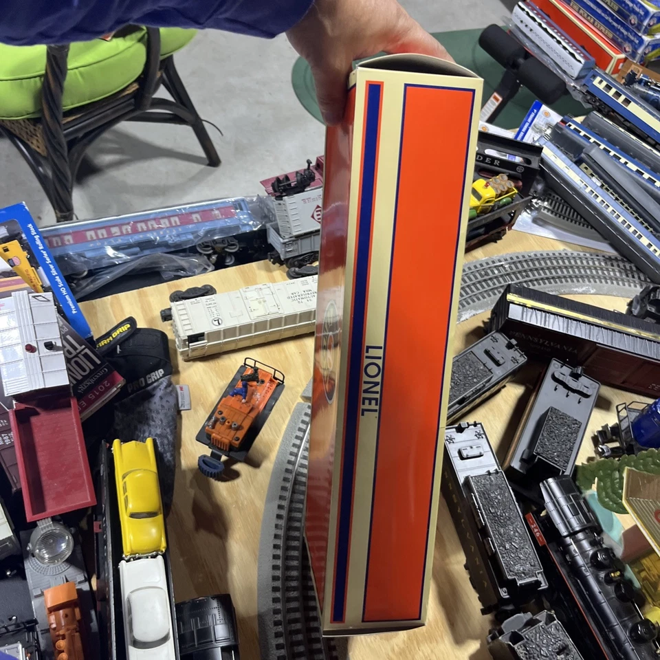 Coche plano Lionel 6-58254 LCCA 2015 Providence & Worcester PS-4 con 2 cabinas de tractor Foto 4 de 4