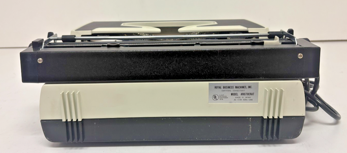 Royal Aristocrat Japan Portable Electric Typewriter +Travel