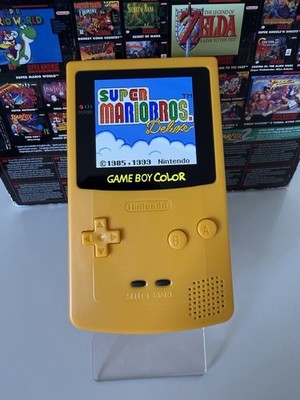 Nintendo Gameboy Color mit nagelneuen AMOLED Display Mod Custom Gelb