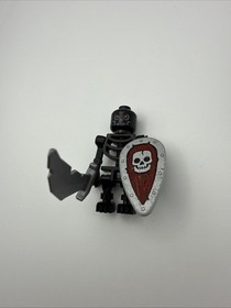 LEGO Fantasy Era Castle Minifigure Black Skeleton Warrior 7094 7094 Chess cas327