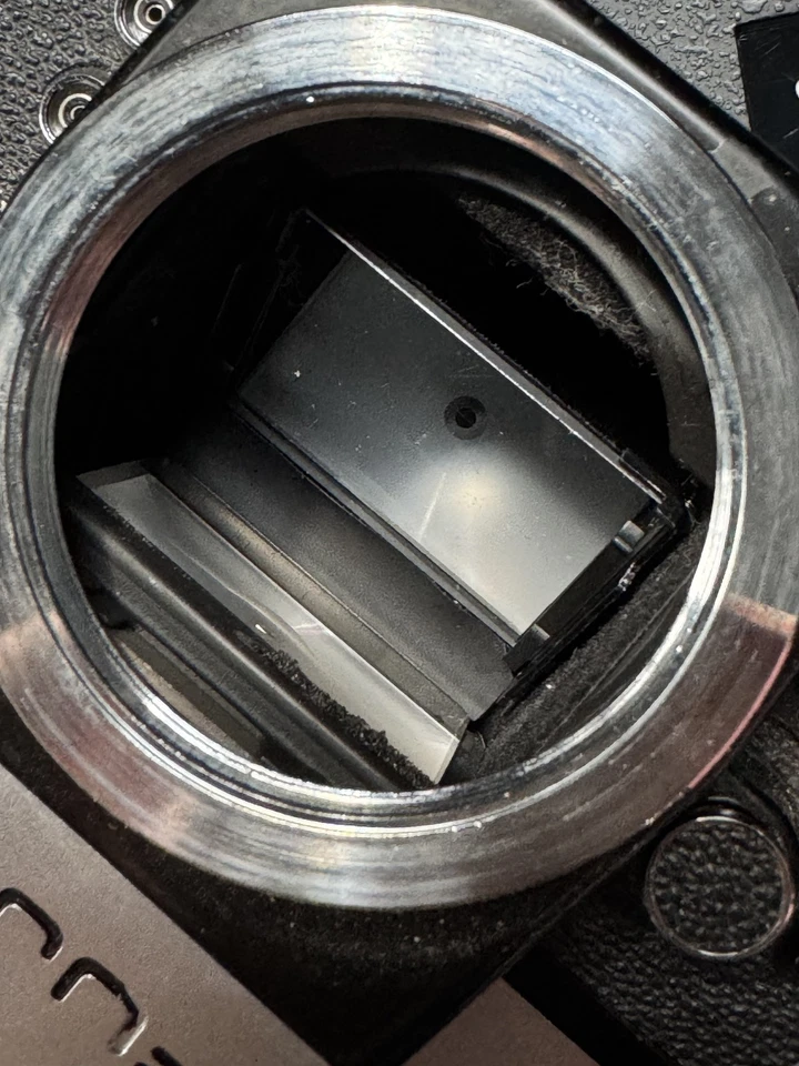 Cámara Fujica ST701 35 mm vintage con lente 1:2,8 35 mm negra y plateada SIN PROBAR Foto 4 de 4