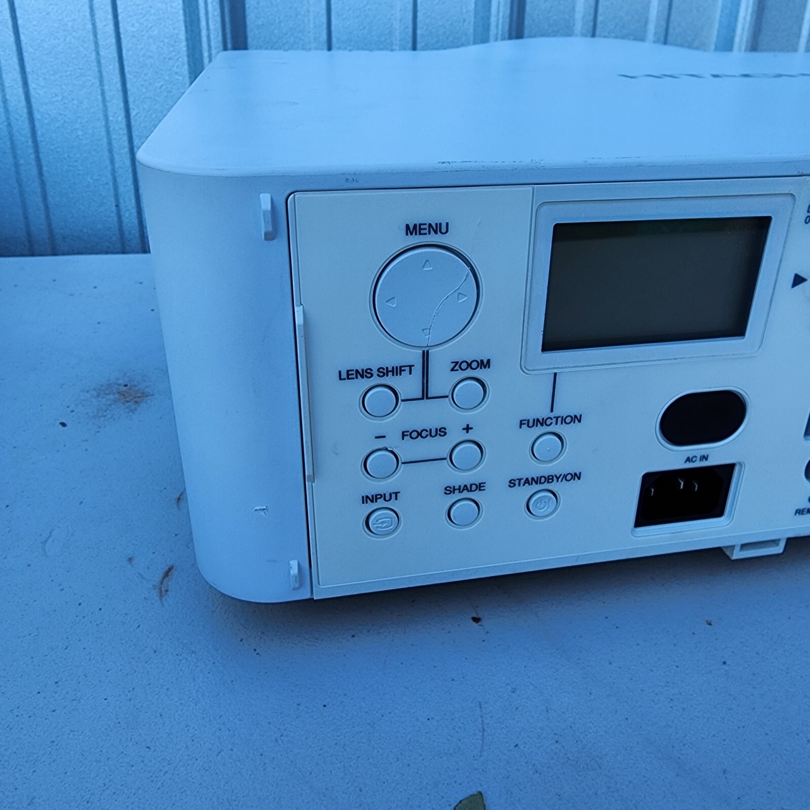 Hitachi CPWX8255A 5500 Lumens 1200x800 3LCD Projector 2613 Hours eBay