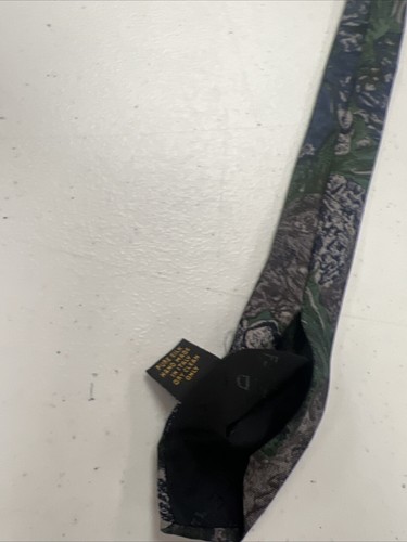 Fendi Men's Gray Green & Blue Floral Silk Neck Tie $395 - Picture 7 of 8
