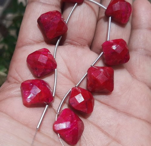 Dyed NATURAL RUBY Corundum Cushion Shape Beads, Ruby Briolette rosecut. - Picture 5 of 7