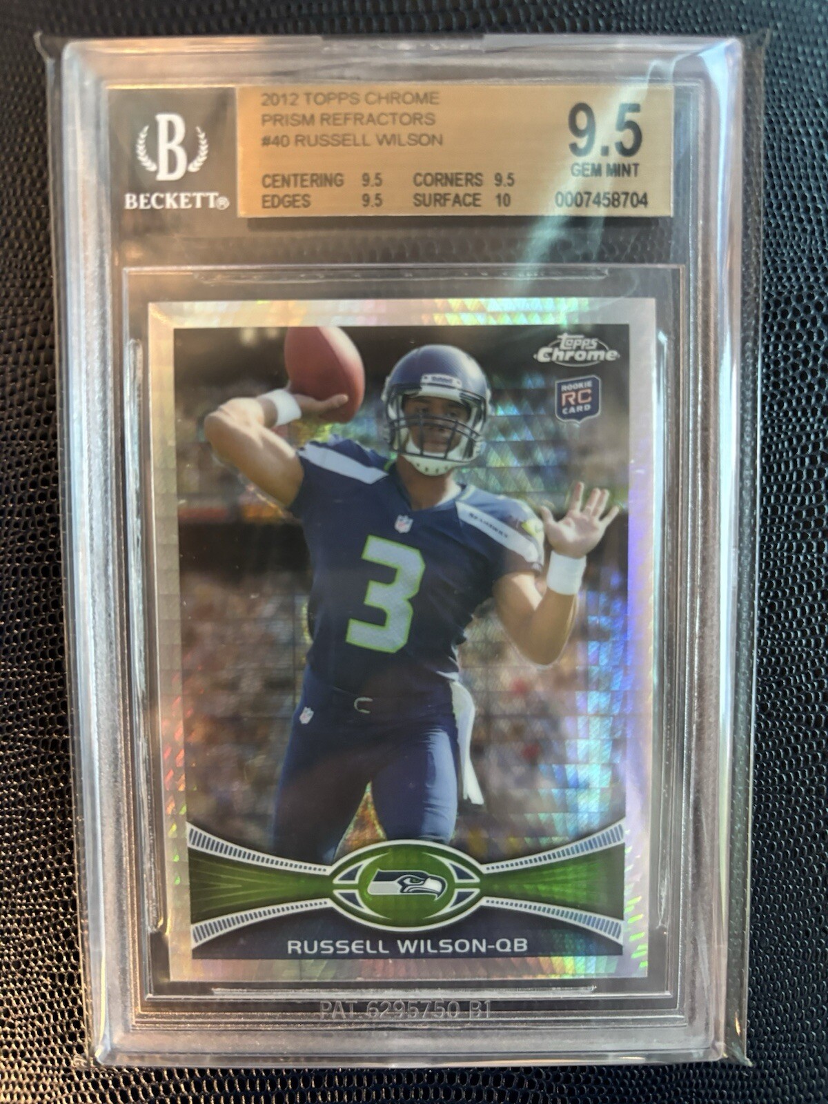 Russell Wilson 2012 Topps Chrome Prism Refractor /216  RC #40 BGS 9.5 True Gem +