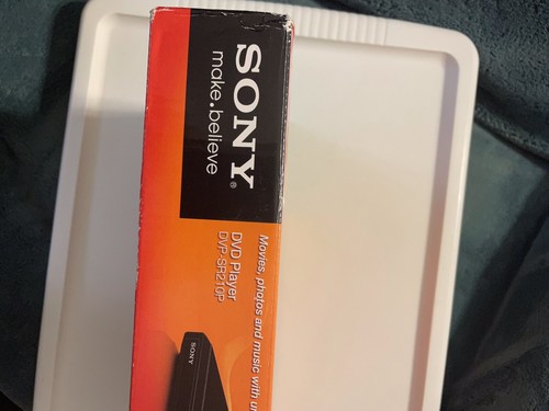 Sony Progressive Scan CD and DVD Player Brand New in Black | DVP-SR210P - Picture 4 of 10