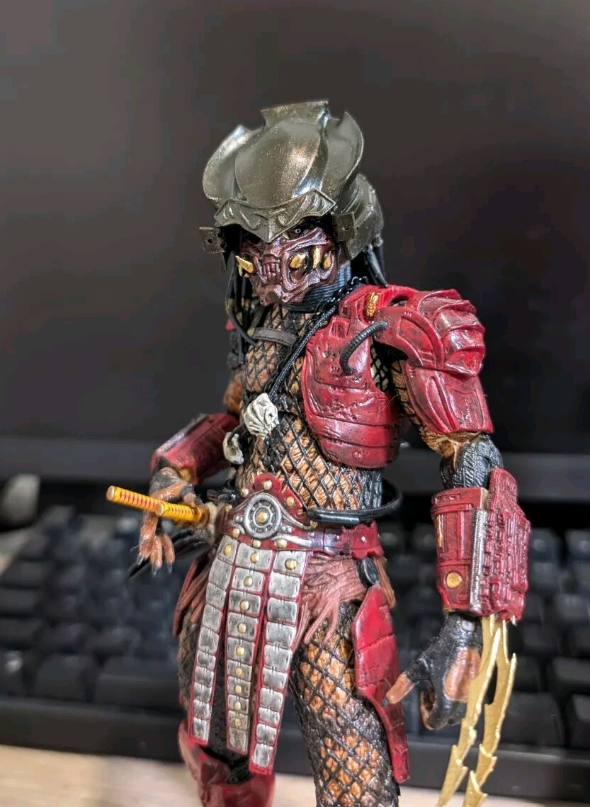necaプレデターカスタム Custom 1/10 scale Neca Samurai Predator Helmet ***MADE TO