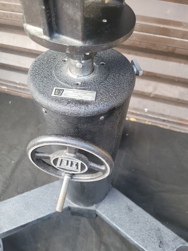 ITE Innovative Television Equipment Studio Pedestal Tripod P3/P7 - FREE SHIPPING - Picture 9 of 21