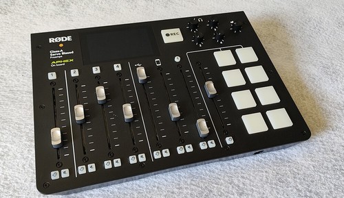 Rode Rodecaster Pro | Sehr guter Zustand | Podcast Mischpult und Recorder | XLR - Bild 7 von 19