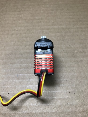 Hitec Hsb-9370th Multipurpose Brushless Titanium Gear Servo #3522 - Picture 6 of 8