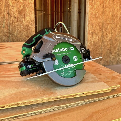 Metabo HPT C3607DBQ4M 36V MultiVolt 7-1/4" Cordless Circular Saw New - Picture 11 of 13