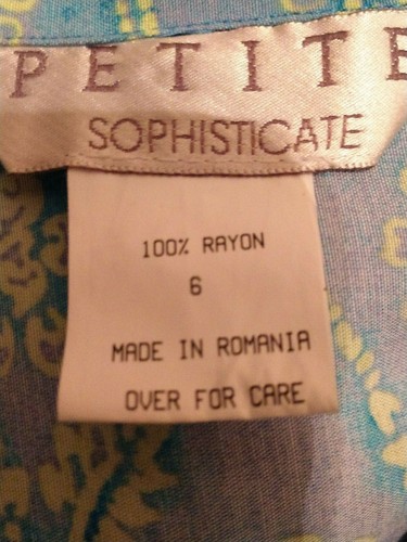 PETITE SOPHISTICATE BLUE, WHITE AND YELLOW SLEEVELESS BLOUSE SIZE 6 - Picture 3 of 3