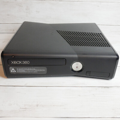 XBOX360S 本体 モデル1439 Xbox 360 S Slim Black Model 1439 - 250 GB HD - Console Only