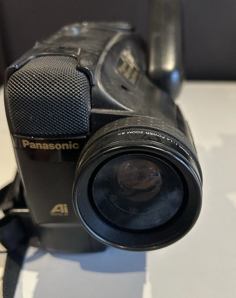 Panasonic NV-RX30 VHS-C Camcorder 8x Wide Zoom Vtg Video Camera Spares Repairs - Image 4 of 4