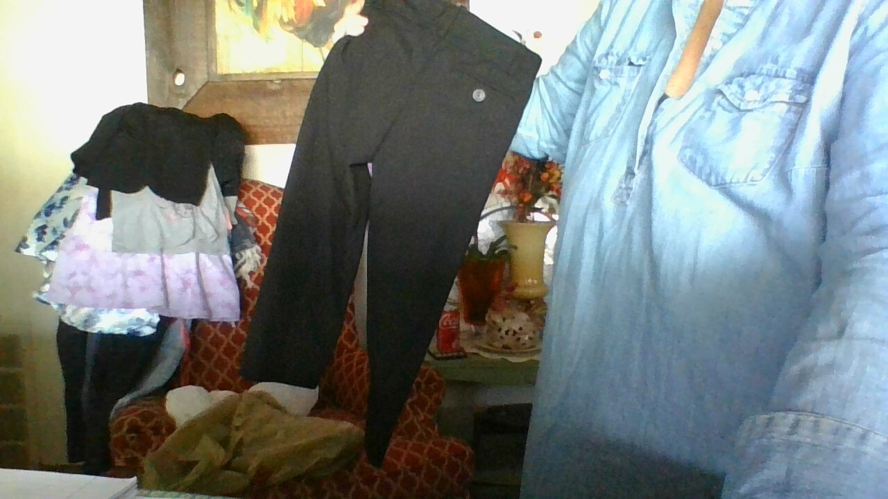 Picture 2 of 8