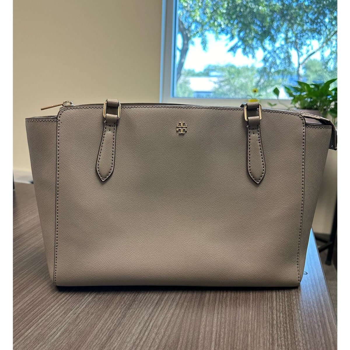 Tory Burch Women's 64188 Emerson Small Top Zip Saffiano Leather Tote French  Gray