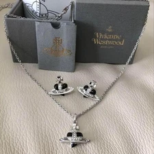 【In Box/Pouch】Vivienne Westwood Diamante Heart Necklace Earrings Set Black