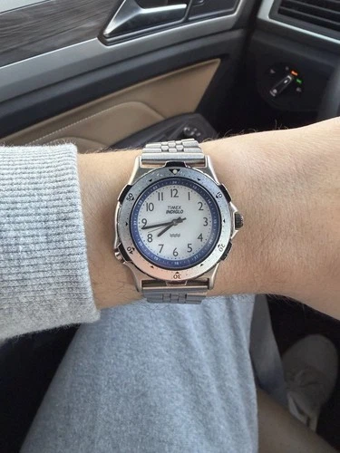 Timex Men's Vintage Quartz Watch Indiglo Expedition 90s Dive Style