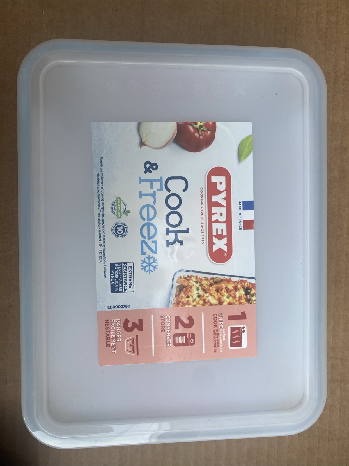 Pyrex Cook & Freeze Rectangular Dish with Lid 1.5L - Dishwasher Safe