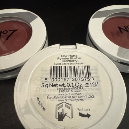 No7 Matte Powder Rouge Cranberry Full Size NEU Empfindliche Haut Vitamin E 3g - Bild 2 von 2