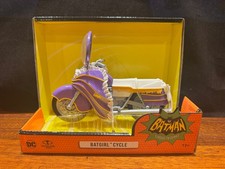 McFarlane Toys RETRO BATGIRL CYCLE Batman Classic TV Series