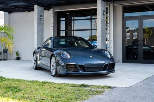 2017 Porsche 911 Carrera GTS 2dr Coupe Image 1 of 2