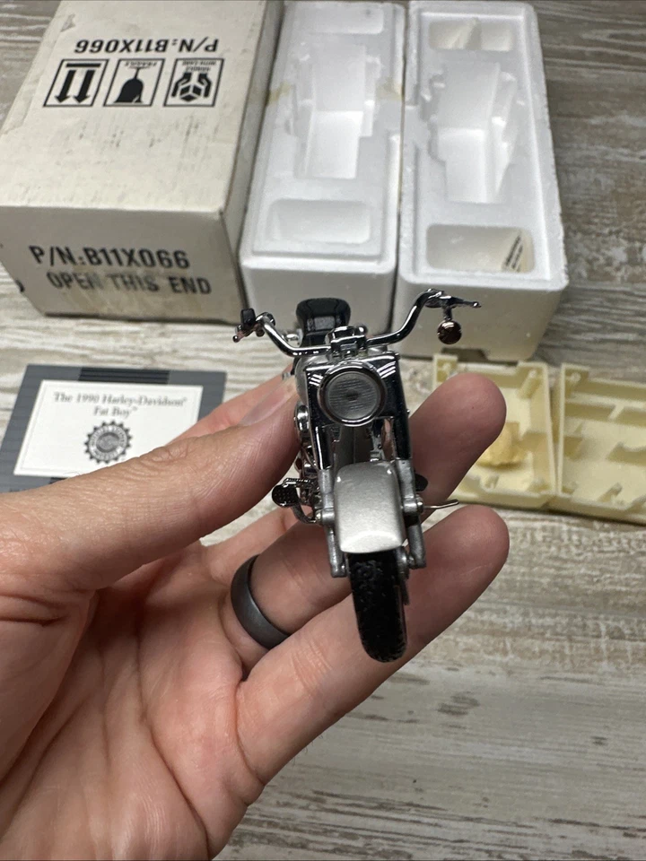 Motocicleta Franklin Mint Harley Davidson 90 Fat Boy 1990 1:24 B11X066  Foto 4 de 4