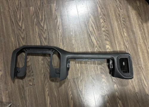 2019-2022 Chevrolet Silverado 2500 Right Front Dash Panel Air Vent