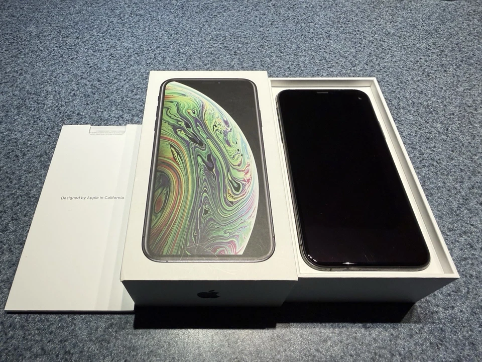 IPhone Xs 256GB Unlocked 1 Owner Great Working Condition - Image 2 of 4
