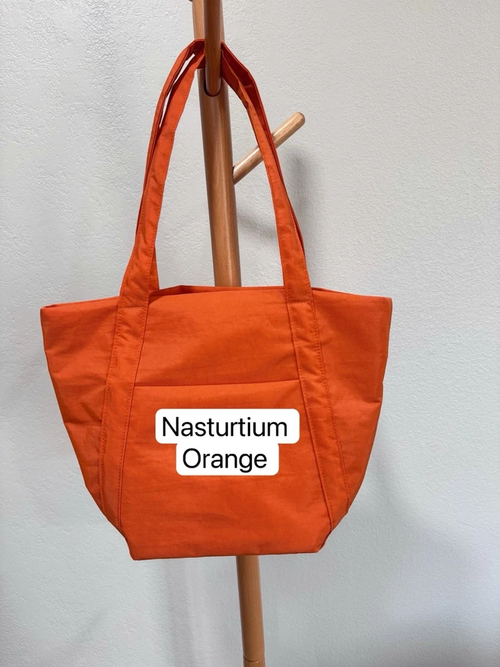 Bolso de Mano Hecho a Mano de Nylon Repelente al Agua Minimalista Hombro Hobo Cartera Bolso Nube Foto 3 de 4