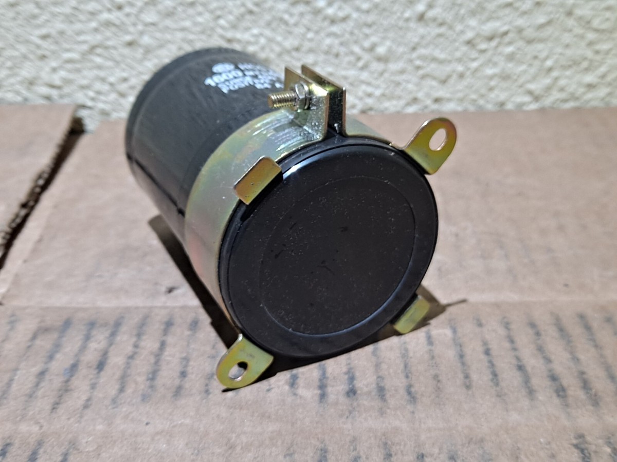 HITACHI HCG F3A 1600MFD 400 VDC SURGE 450 VDC CAPACITOR ROUND