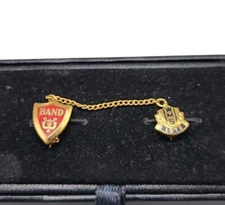 WMS 1972 Band Double Pin Original Card Bale Company Gold Tone Vintage