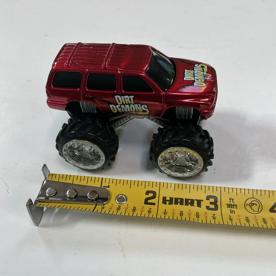 Raro Diecast-Maisto Dirt Demons Monster Trucks Dodge Durango-3" Rojo Foto 3 de 3