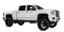 2016 GMC Sierra 2500 HD Denali 4x4 4dr Crew Cab SB