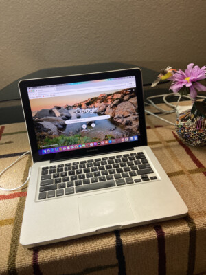 Macbook Pro 2012,core i5,500gbHD,8gbRam,CaTalina,Office,Dvd,Webcam