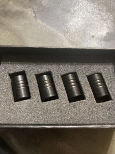 US85 GMC Logo Emblem Auto Car Wheel Tire Air Valve Caps Stem Cover Accessorie... - Bild 3 von 4