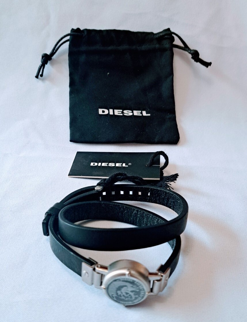 ☆DIESEL☆ Oval D Logo Leather Bracelet DX1516040 Women's Black Leather Stackable Bracelet | Black | Diesel