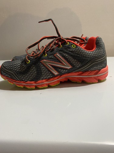 New Balance 590 V2 Womens Size 6 B 